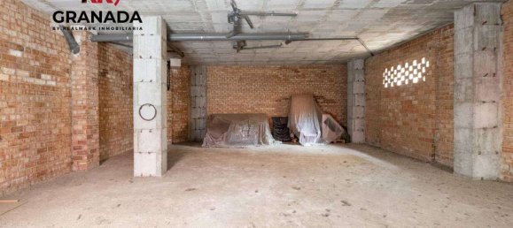 107m² Commercial property in Granada, Spain No. 105570 11