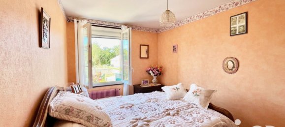 3 bedrooms House in Le Blanc, France No. 239837 2