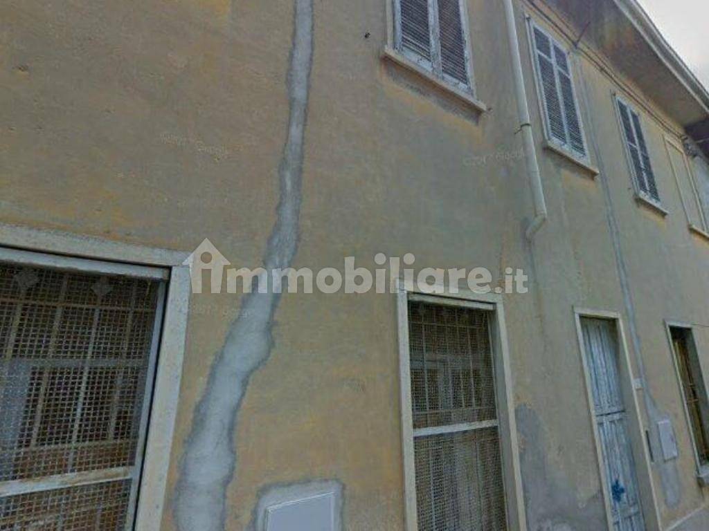 Apartamento de 4 dormitorios en Busto Arsizio, Italy No. 283510