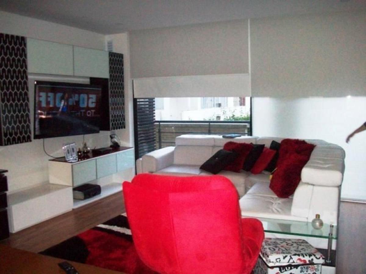 2 bedrooms House in Bogota, Colombia No. 10526