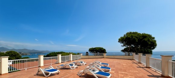 1053m² Commercial property in Llanca, Spain No. 178910 6