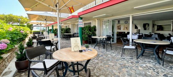 1053m² Commercial property in Llanca, Spain No. 178910 7