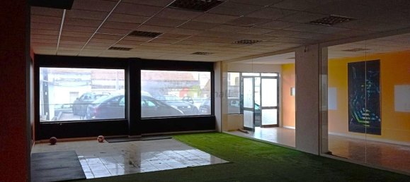 108m² Commercial property in Setubal, Portugal No. 173931 5