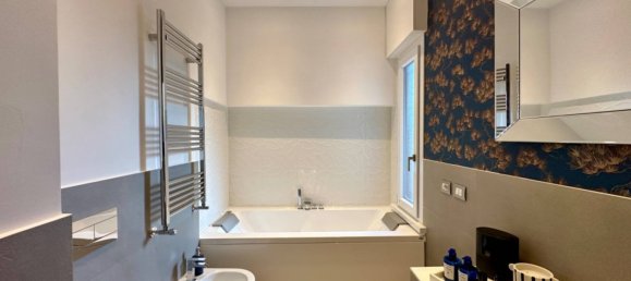 3 bedrooms Apartment in Rome, Italy No. 219326 11