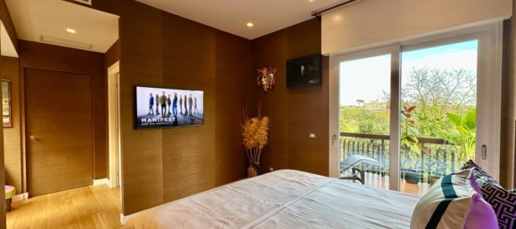 3 bedrooms Apartment in Rome, Italy No. 219326 8