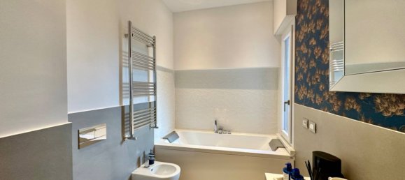 3 bedrooms Apartment in Rome, Italy No. 219326 12