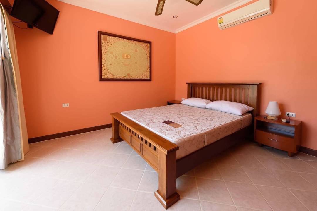 2 غرف نوم مقهى / مطعم في Pattaya, Thailand رقم 19163