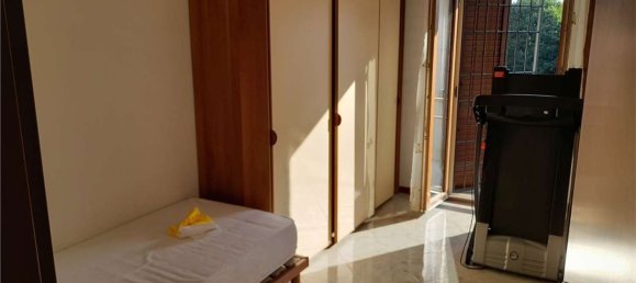 4 rooms House in Modena, Italy No. 271399 27