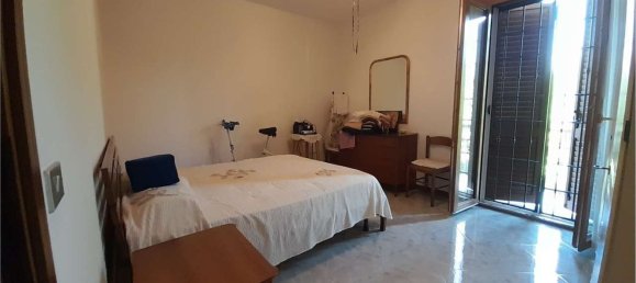 4 rooms House in Modena, Italy No. 271399 18