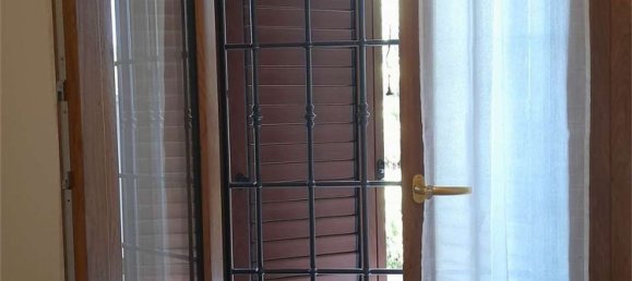 4 rooms House in Modena, Italy No. 271399 25