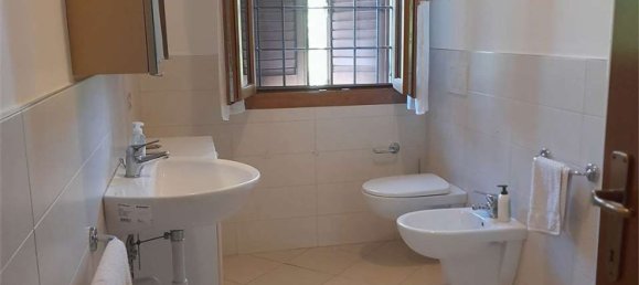 4 rooms House in Modena, Italy No. 271399 22
