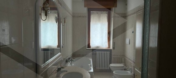 5 rooms Apartment in San Giovanni Rotondo, Italy No. 17138 6