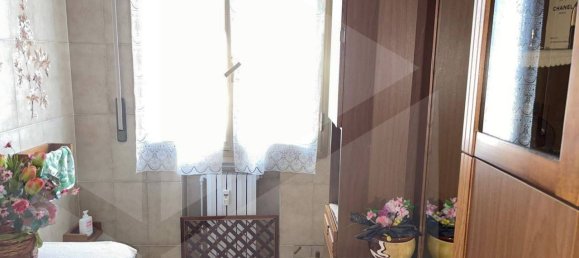 3 rooms Apartment in Bologna, Italy No. 21386 6