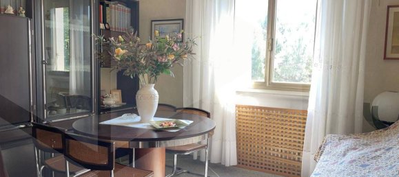 3 rooms Apartment in Bologna, Italy No. 21386 2