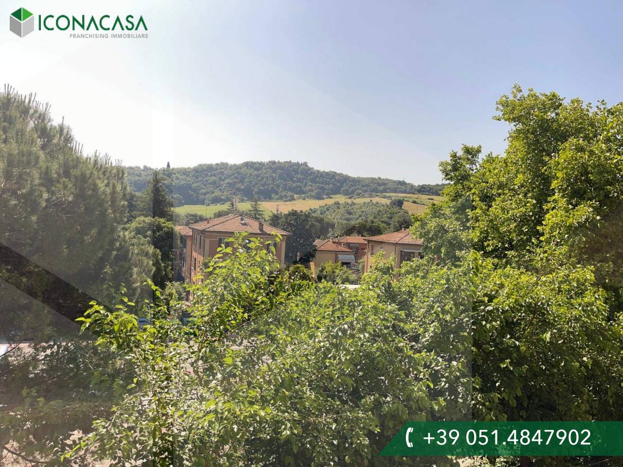 3 rooms Apartment in Bologna, Italy No. 21386