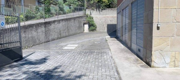 3 rooms Apartment in Bologna, Italy No. 21386 14