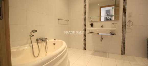 Apartamento de 3 dormitorios en Sliema, Malta No. 9333 9