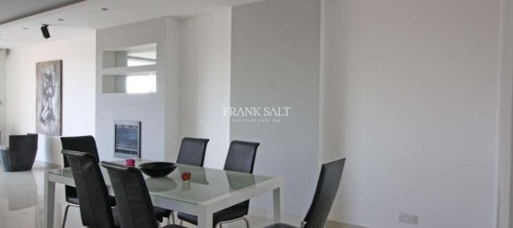 Apartamento de 3 dormitorios en Sliema, Malta No. 9333 2