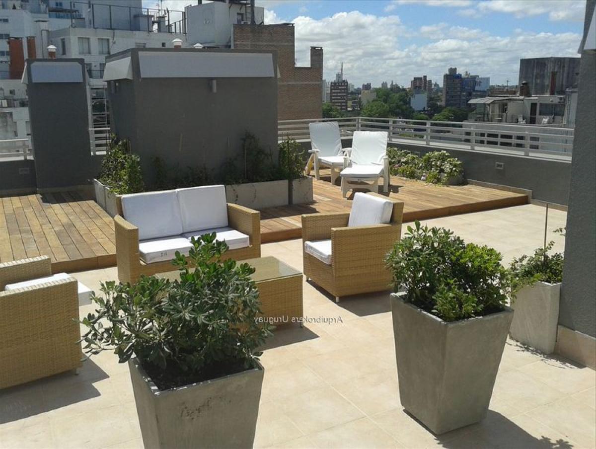 2 bedrooms Apartment in Montevideo, Uruguay No. 6263