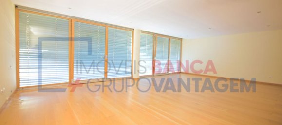 4 غرف نوم شقة في Barreiro, Portugal رقم 51425 25