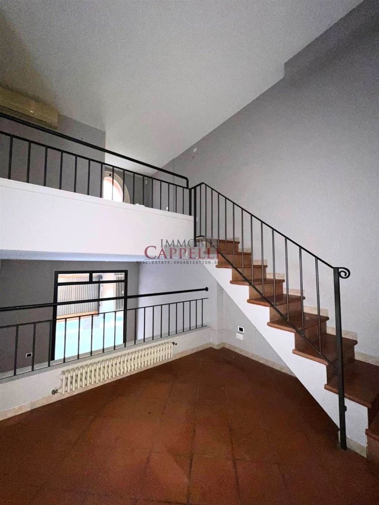 3-Zimmer Gewerbliche Immobilie in Cesena, Italy, Nr. 171602