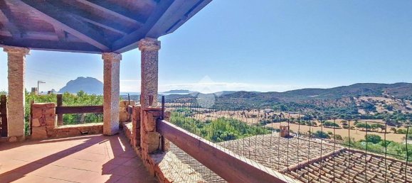 4 bedrooms House in Loiri Porto San Paolo, Italy No. 307949 6