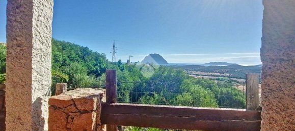 4 bedrooms House in Loiri Porto San Paolo, Italy No. 307949 7