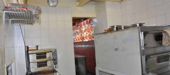 47m² Commercial property in Rome, Italy No. 100051 13