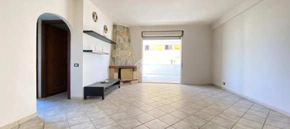 4-salle Appartement à Guidonia Montecelio, Italy No. 6530 5