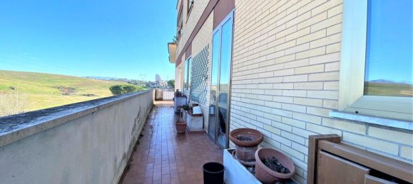 4-salle Appartement à Guidonia Montecelio, Italy No. 6530 4