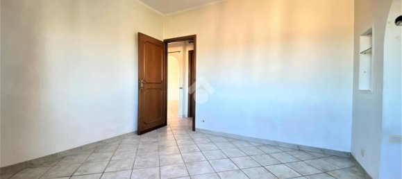 4-salle Appartement à Guidonia Montecelio, Italy No. 6530 13