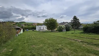 Земельный участок в Мистельбах, Австрия № 102592