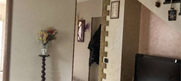 2 Schlafzimmer Wohnung in Messina, Italy, Nr. 223642 8