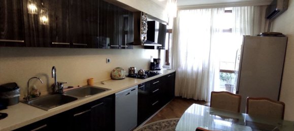 4 Schlafzimmer Wohnung in Nasimi, Azerbaijan, Nr. 2136 3