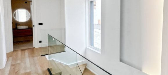 Дом с 4 спальнями в Ла-Корунья, Испания № 82652 39