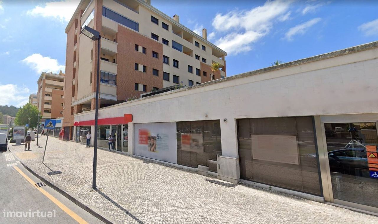 30m² Commercial property in Leiria, Portugal No. 254766