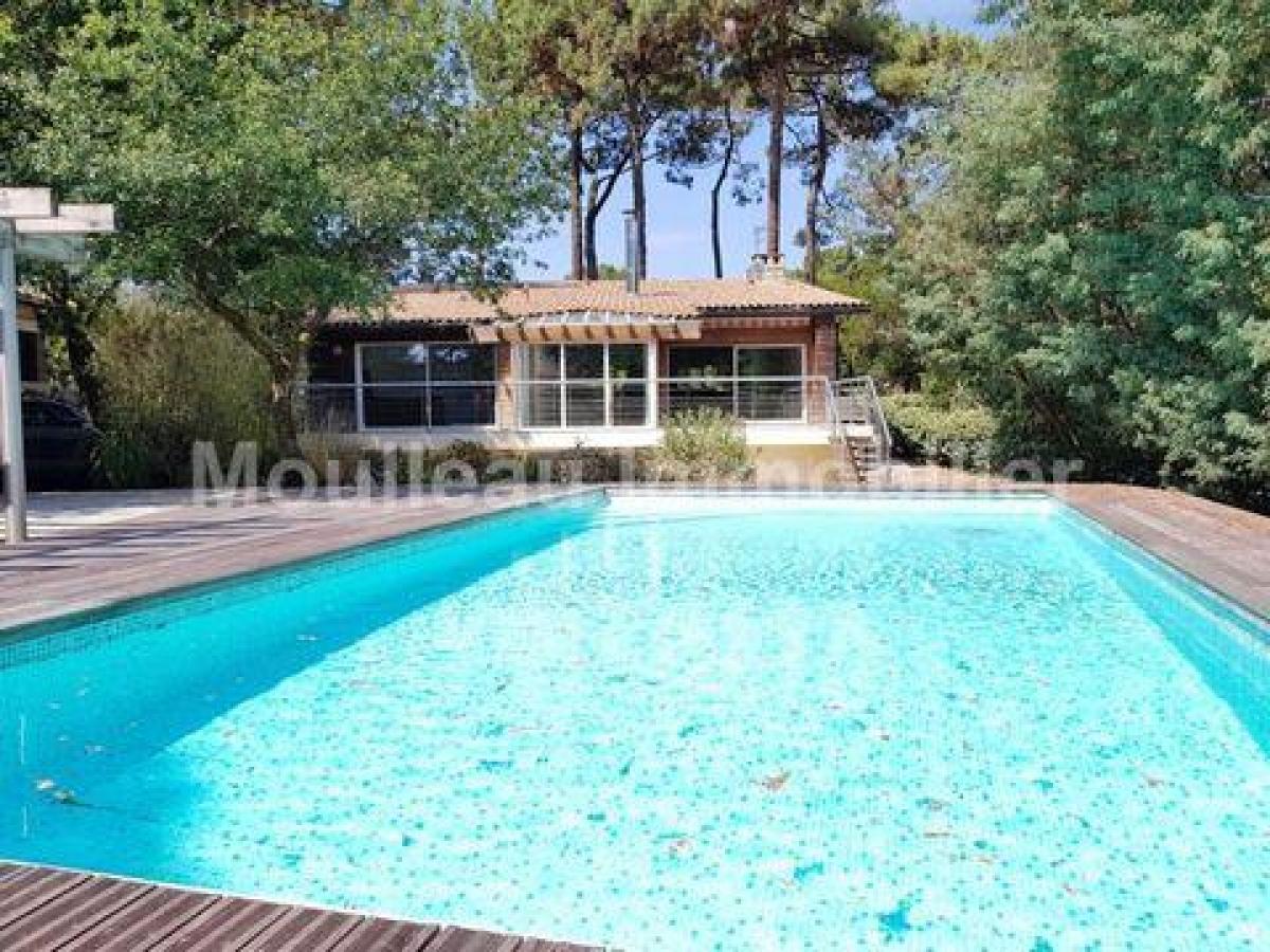 3 bedrooms House in Arcachon, France No. 11075