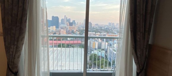 Apartamento com 1 quarto em condomínio em Khlong Toei, Thailand N.º 9708 15