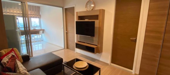 Apartamento com 1 quarto em condomínio em Khlong Toei, Thailand N.º 9708 17