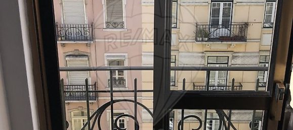 4 bedrooms Apartment in Lisbon, Portugal No. 94162 7