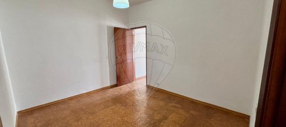 4 bedrooms Apartment in Lisbon, Portugal No. 94162 9
