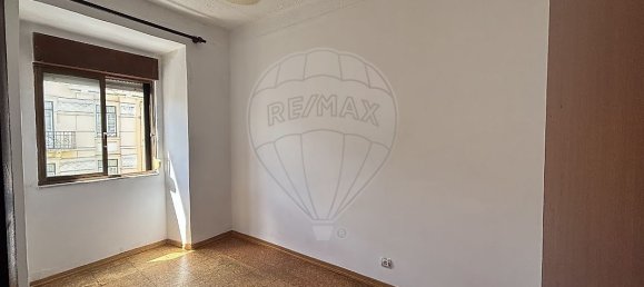 4 bedrooms Apartment in Lisbon, Portugal No. 94162 19