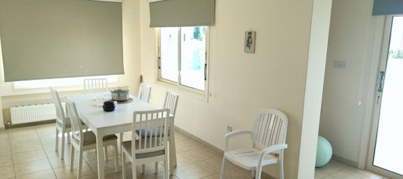 4 bedrooms Villa in Paralimni, Cyprus No. 23073 6