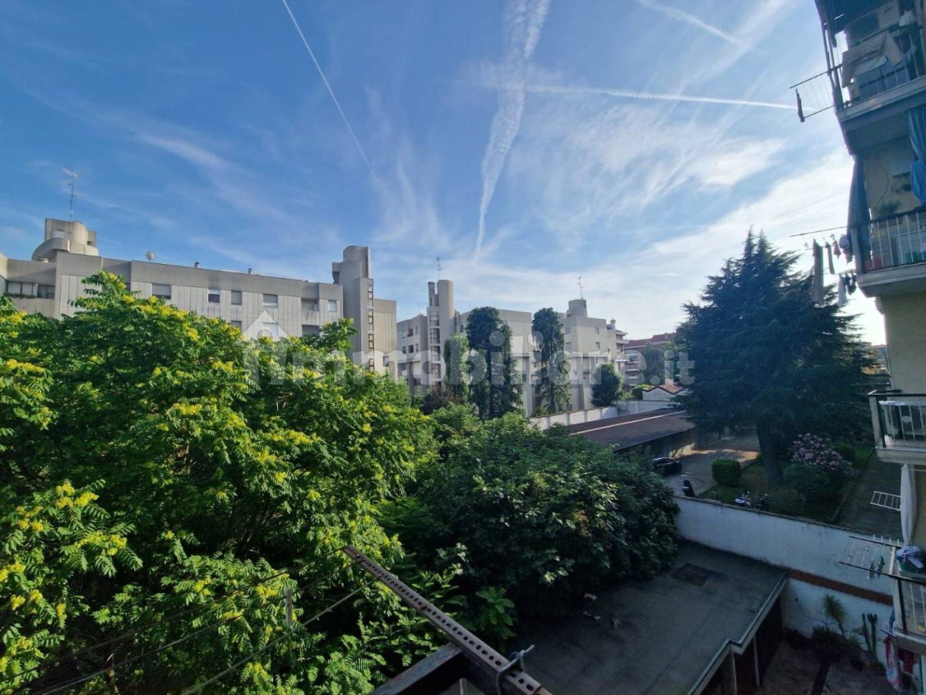 1 bedroom Apartment in Milan, Italy No. 331596