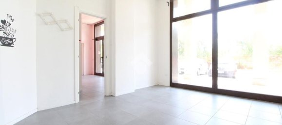 97m² Office in Modena, Italy No. 72833 39