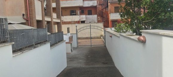 3 bedrooms Apartment in Ardea, Italy No. 341122 10