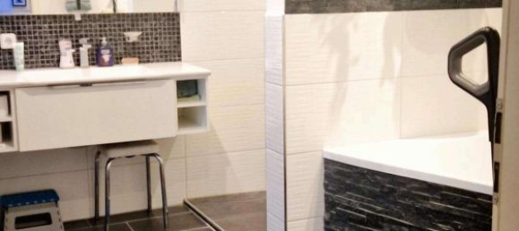 Moradia em banda de 8 divisões em Pinneberg, Germany N.º 308380 4