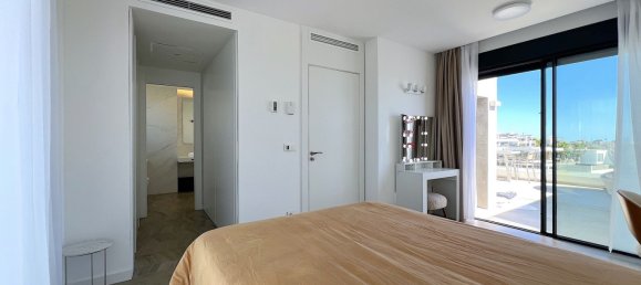 3 bedrooms Townhouse in Marbella, Spain No. 143054 14