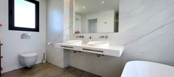 3 bedrooms Townhouse in Marbella, Spain No. 143054 16