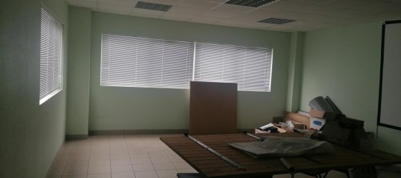  عقار تجاري في Chateau-Renault, France 496متر مربع رقم 47071 2